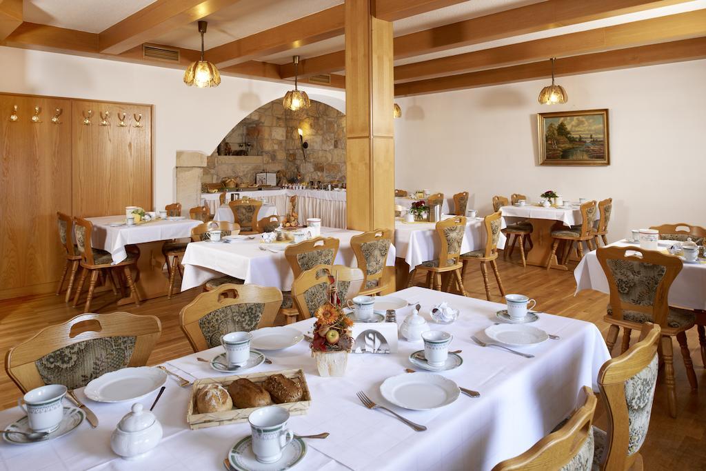 Landhotel Zum Erbgericht Штольпен Экстерьер фото